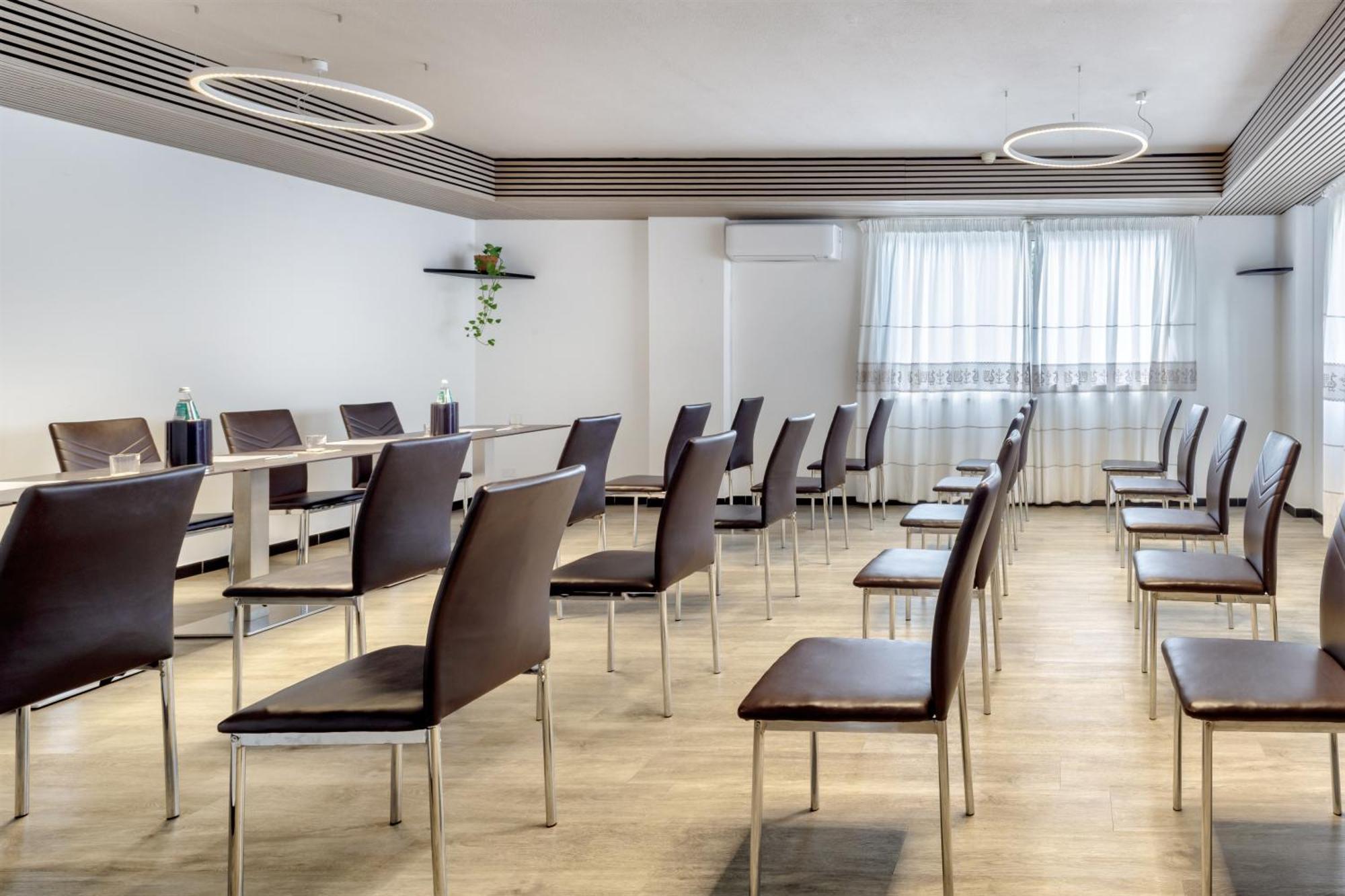 Best Western Hotel Residence Italia Quartu SantʼElena Εξωτερικό φωτογραφία